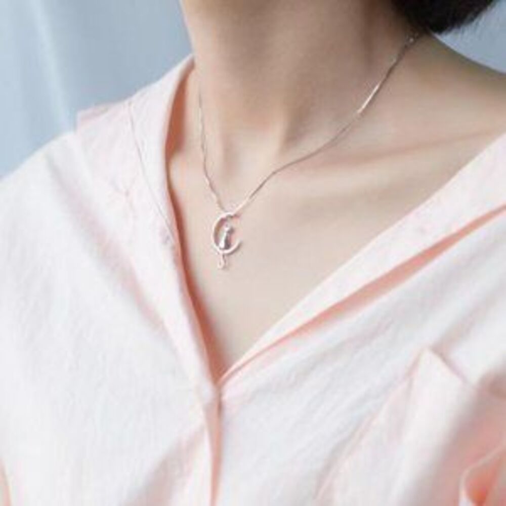 NEW 925 Sterling Silver Cat Moon Necklace